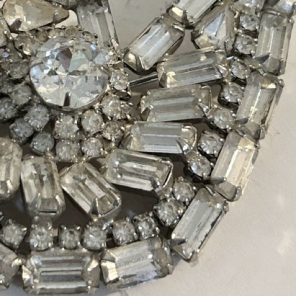 Vintage Weiss Clear Rhinestone‎ Brooch with prong setting 3” - Picture 5 of 6